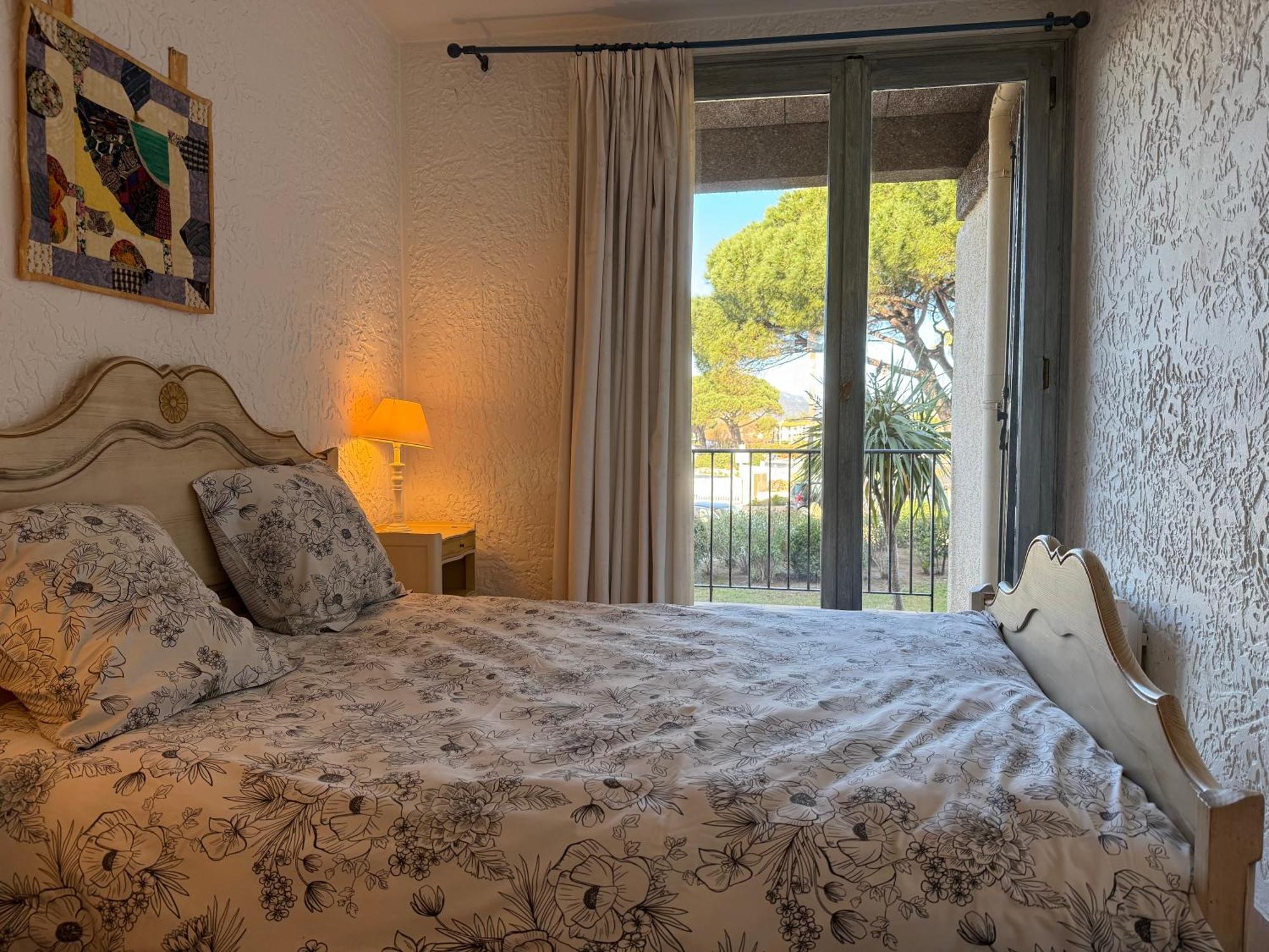 Apartamento Les Marines De Cogolin Exterior foto