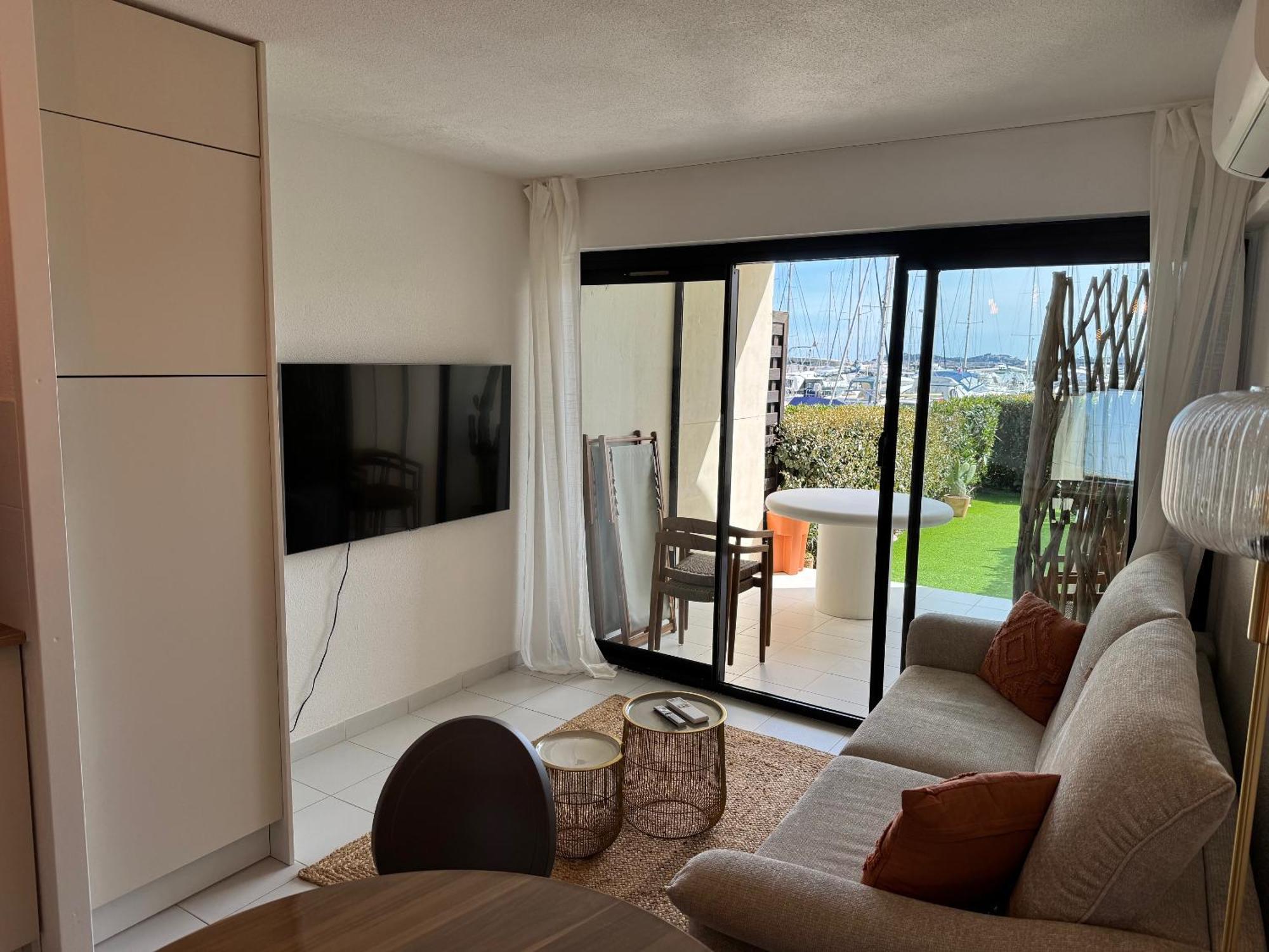 Apartamento Les Marines De Cogolin Exterior foto